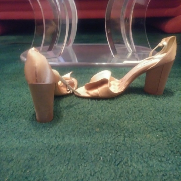 Chanel shoes - Picture 3 of 8